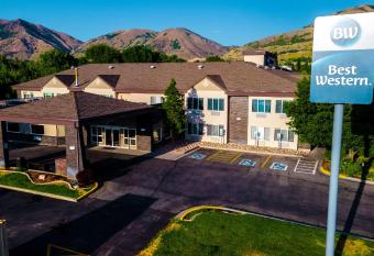 Best Western Brigham City Inn & Suites allows 18 year olds to book a room