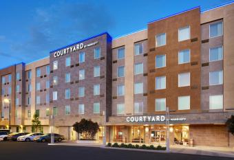 Courtyard By Marriott Los Angeles Lax/Hawthorne allows 18 year olds to book a room