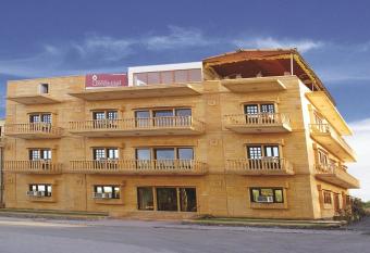 Hotel Imperial allows 18 year olds to book a room