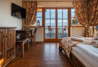 Butorowy Dw  r has Balcony rooms