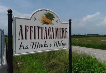 Tra MENTA e MELIGA has Balcony rooms