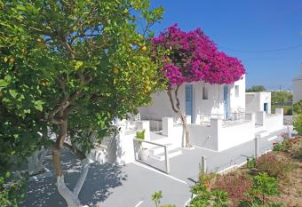 Klironomos Apartments Logaras has Balcony rooms