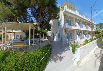 Ammogion allows 18 year olds to book a room