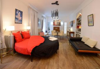 Chambre d h  tes Vue sur la Muraille de Sens has Balcony rooms