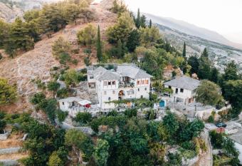 Guest House Salaria has Balcony rooms