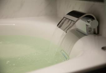 Miyajima Hanare no Yado IBUKU allows 18 year olds to book a room