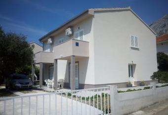 Apartmani Goran Orebi   has Balcony rooms