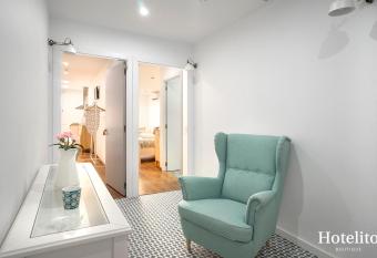 Hotelito Boutique Mercat allows 18 year olds to book a room