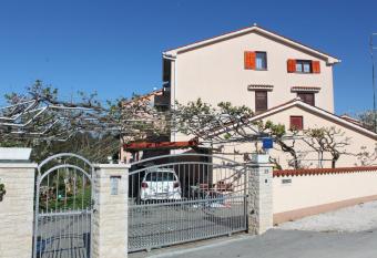 House Milan AP2 has Balcony rooms