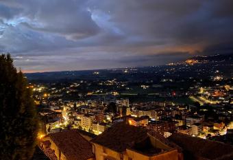 Relais Il Monaco allows 18 year olds to book a room