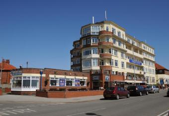 Expanse Hotel has Balcony rooms