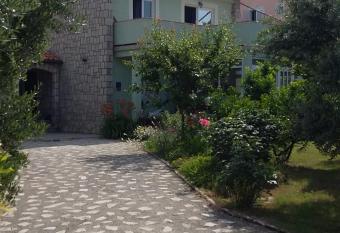 banjol744 has Balcony rooms