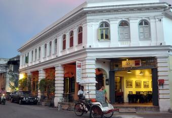 Coffee Atelier allows 18 year olds to book a room