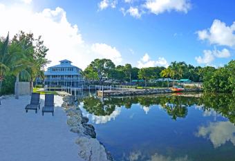 Dolphin Point Villas has Balcony rooms