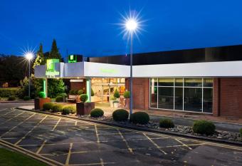 Holiday Inn Coventry M6, J2, an IHG Hotel allows 18 year olds to book a room