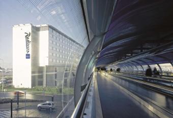Radisson Blu Manchester Airport allows 18 year olds to book a room