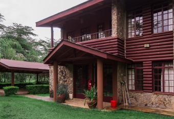 Oilepo Cottage allows 18 year olds to book a room