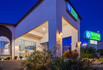 SureStay Hotel by Best Western Albuquerque Midtown allows 18 year olds to book a room
