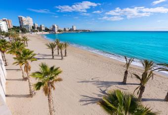 Hostal El Paraiso Playa Alicante allows 18 year olds to book a room