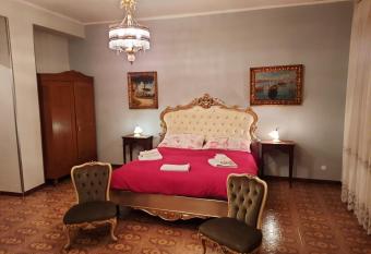 Villa Ada B&B has Balcony rooms