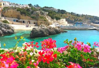 Appartamento Rocco has rooms with a private hot tub