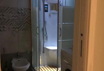 La Fonte Di Ortigia has Balcony rooms