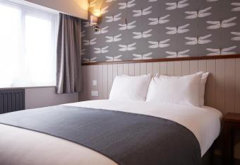 Chase Inn By Greene King Inns allows 18 year olds to book a room