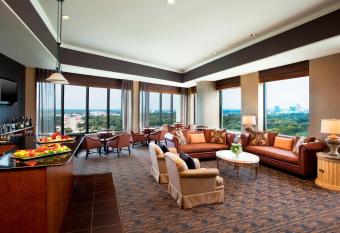 Sheraton Greensboro at Four Seasons has Balcony rooms
