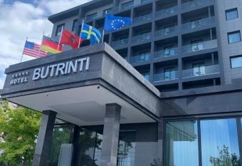 Hotel Butrinti & SPA has Smoking/Balcony rooms
