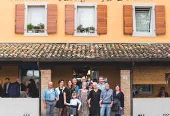 Ristorante Albergo Al Donatore has Balcony rooms