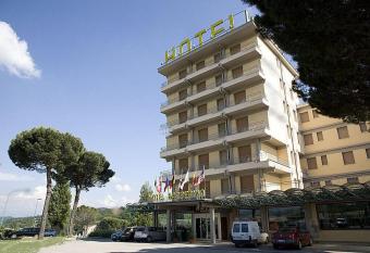 Hotel Barberino has Balcony rooms