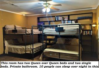 Alla's Historical Bed and Breakfast, Spa and Cabana has Balcony rooms