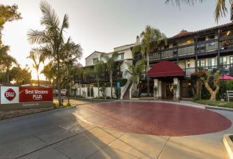Best Western Plus Carpinteria Inn allows 18 year olds to book a room