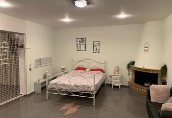 Eden Garden Villa has Balcony rooms