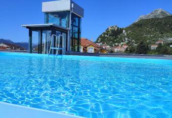 Hotel Prvan has Balcony rooms