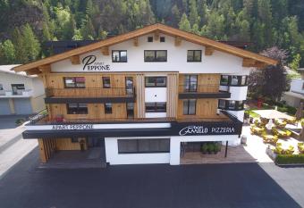 Apart Peppone has Balcony rooms