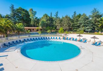 Azureva Argeles has Balcony rooms