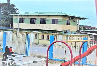 Suites Sonikikos allows 18 year olds to book a room