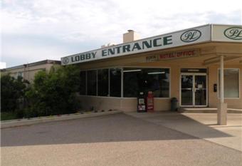 Park Lane Motor Hotel Medicine Hat allows 18 year olds to book a room