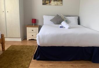 Newcastle Townhouse allows 18 year olds to book a room