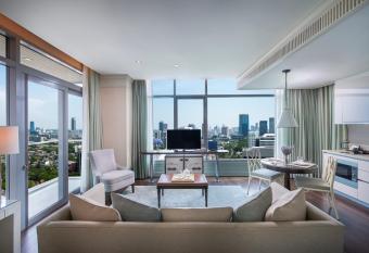 Oriental Residence Bangkok has Balcony rooms