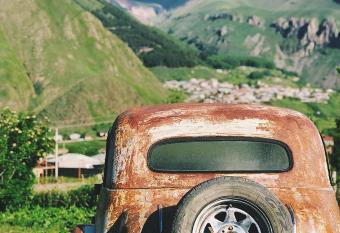 Kazbegi Guide has Balcony rooms
