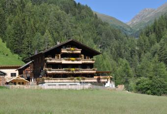J  rgnerhaus has Balcony rooms
