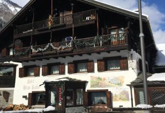 Hotel Gran Baita has Balcony rooms