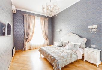 KayKay Apartments allows 18 year olds to book a room