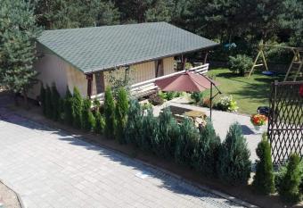 Mustvee Creek Cottage has Balcony rooms