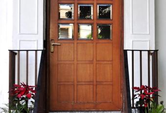 Bhola Bhawan Bed and Breakfast allows 18 year olds to book a room