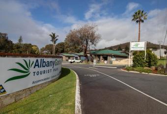 Tasman Holiday Parks - Albany allows 18 year olds to book a room
