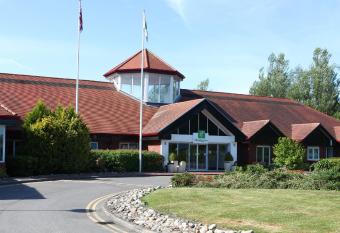 Holiday Inn Aylesbury, an IHG Hotel allows 18 year olds to book a room