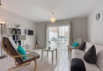 Beautiful 2-bed townhouse near La Tejita beach/El Medano! has Balcony rooms